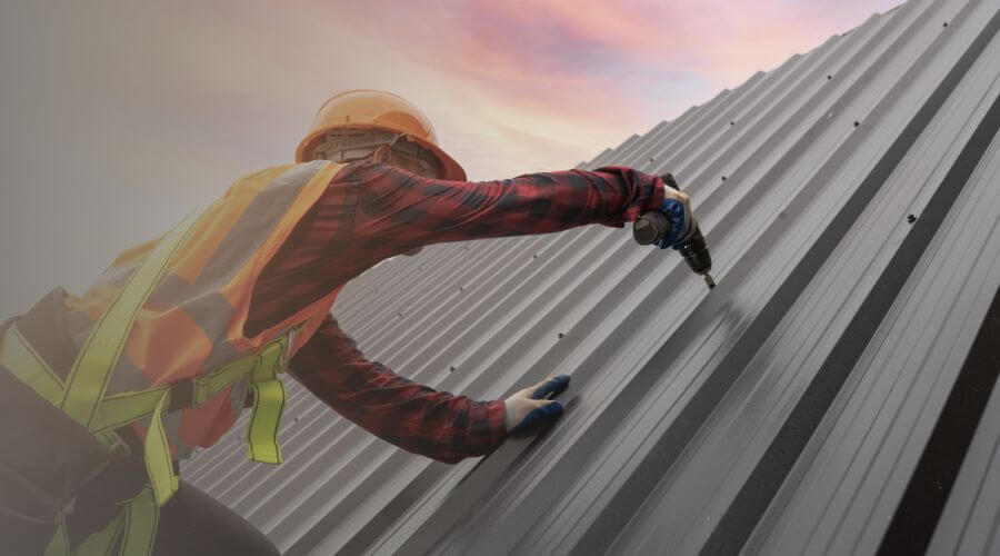 Professional gutter cleaning in Alburtis, PA